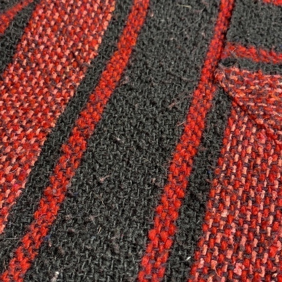 Earthbound Mexican Baja Red Black Hooded Sweatshirt Poncho Men's Small - Picture 5 of 5